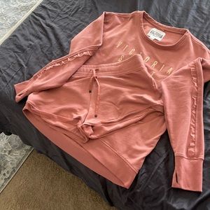 🛼🏋🏼‍♀️Victoria’s Secret sport two piece set